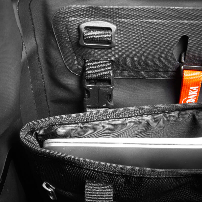 Commuter Rolltop 30 WP Fahrrad-Rucksack